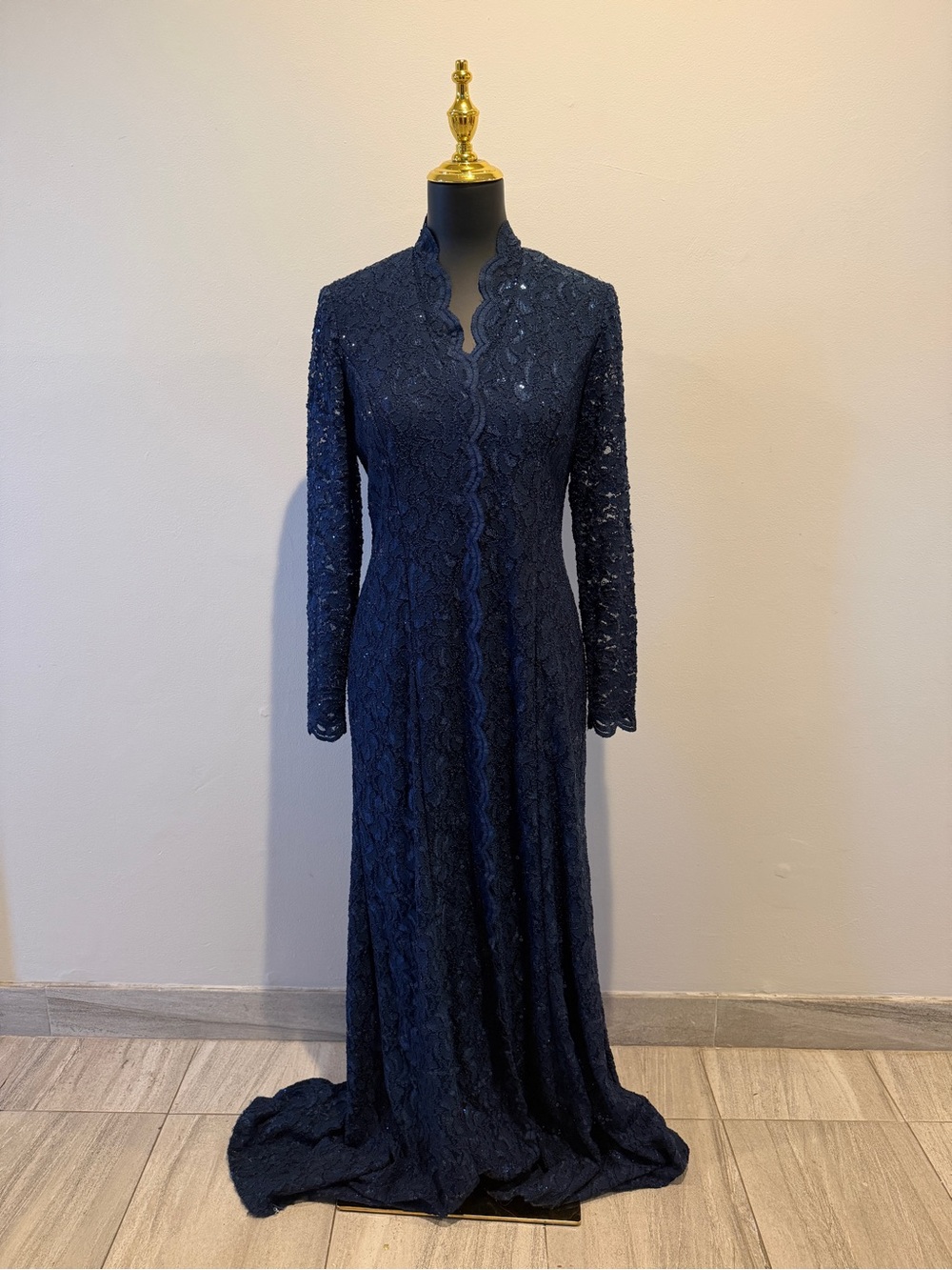 Alex Evenings Navy Scalloped Lace Long-Sleeve Gown